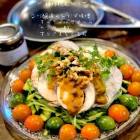 chiaki3さんの料理 マキシマムで鶏ハム
#宮崎のお肉屋さんが作った万能調味料
#マキシマム で棒棒鶏風サラダ
